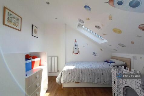 Bedroom 2  - View 2