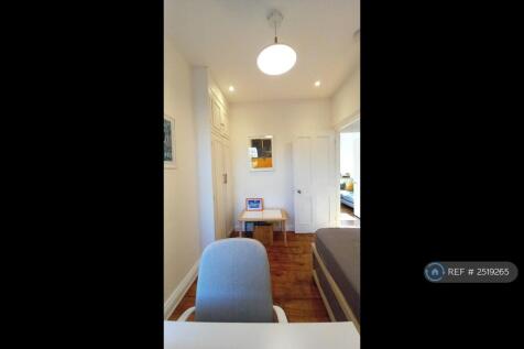 Bedroom 3 - View 1