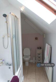 En Suite To Bedroom 3