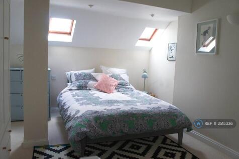 Bedroom 3 (Master Bedroom ) 