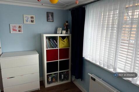 Secend Bedroom