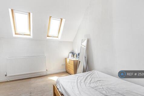 Bedroom 4 (Loft)