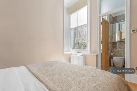 Bedroom 2 Ensuite