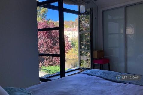 Master Bedroom River View