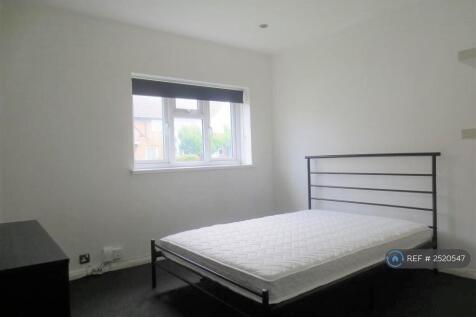 Bedroom 2 - 3.4m x 3.3m