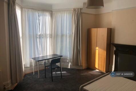 1.Ground Floor Front Bedroom