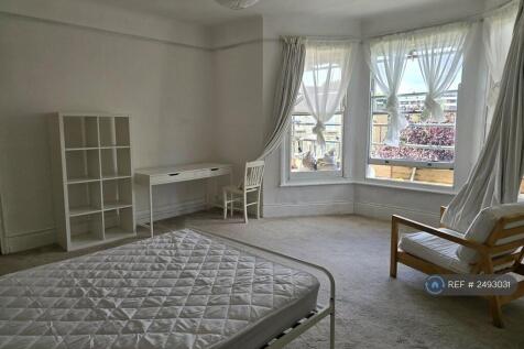 Bedroom 3 (Extra Large Room - First Floor) 