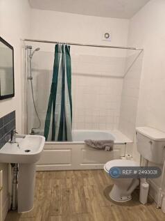Bathroom 2 (Second Floor) 