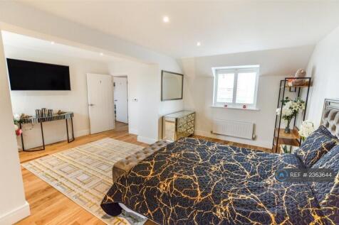 Main Bedroom With Ensuite