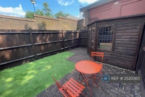 Garden &amp; Summer House 2