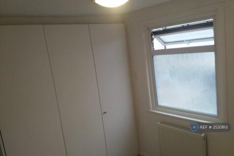 Bespoke Storage Bedroom 3