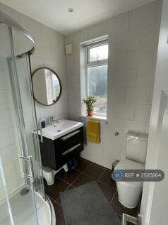 Modern Bathroom With Lots Of Natural Light