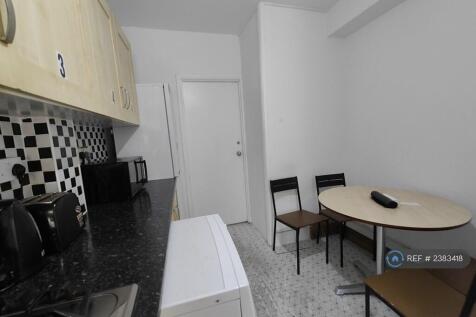 1) 4 Bed House