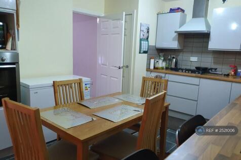 Kitchen / Dinning Room