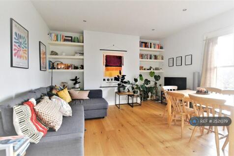 Living Room (Tenanted January 2023)