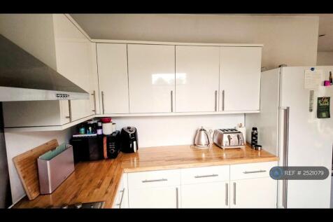 Kitchen (Tenanted 2025)