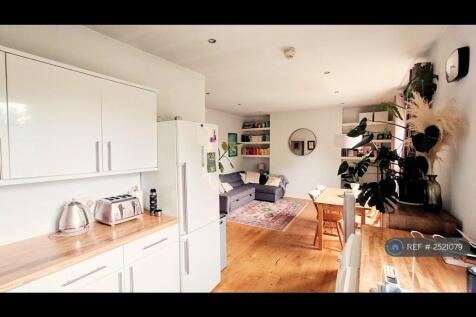 Kitchen / Living Room (Tenanted 2025)