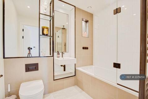 Master Bedroom En Suite 