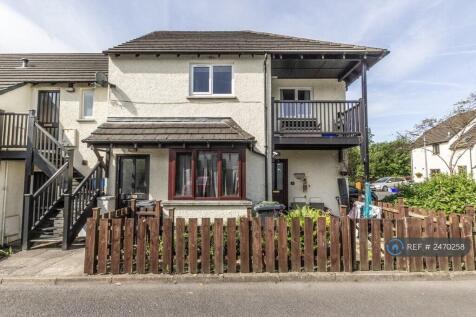 First Floor Flat With Balcony