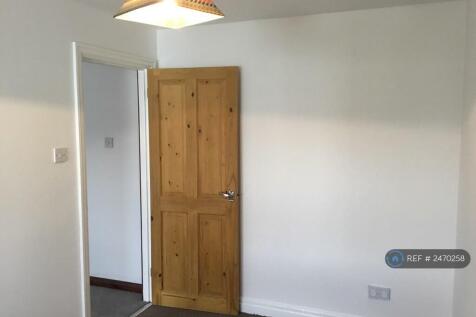 Small Double Bedroom