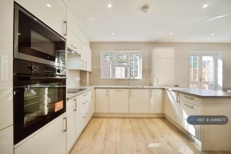 Open Plan Kitchen Dinner