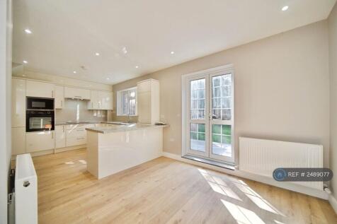Open Plan Kitchen Dinner