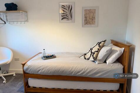 Third Bedroom / Office
