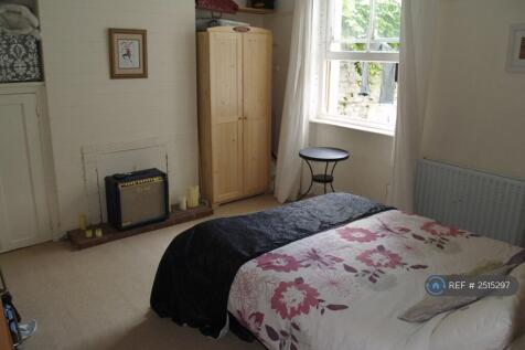 Spacious  Double Bedroom