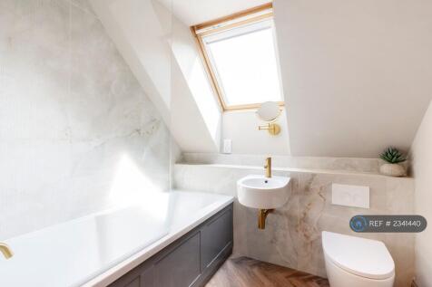 Bed 2 En-Suite