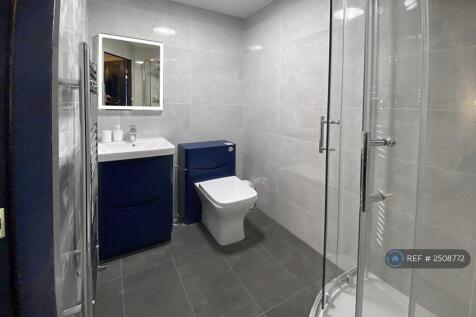 Bedroom 4 Ensuite 