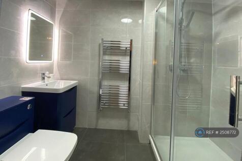 Bedroom 4 Ensuite 