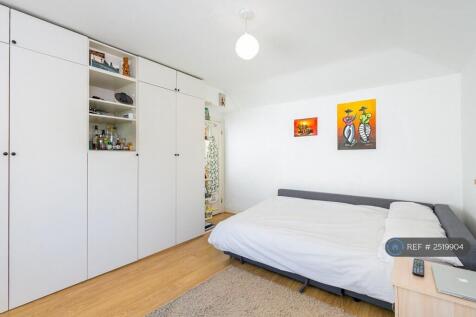 Lounge/Bedroom