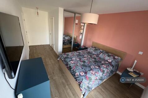Suite With Tv