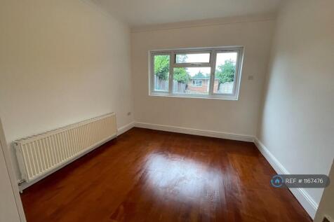 Double Bedroom - No.1 Ground Floor