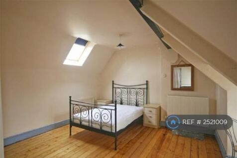 Bedroom 5 - Second Floor (Attic Room)