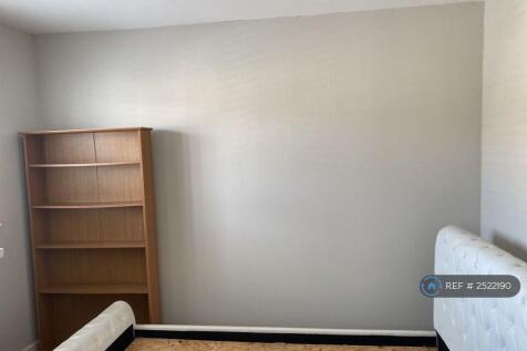 02nd Floor Double Bedroom