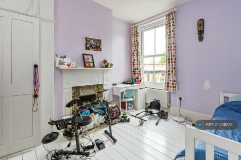 Double Bedroom 1