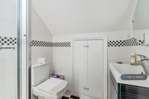 Shower Room / Wc
