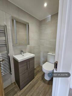 Master Ensuite