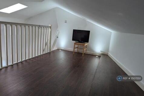 Maisonette Space Area 