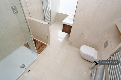 Master En-Suite