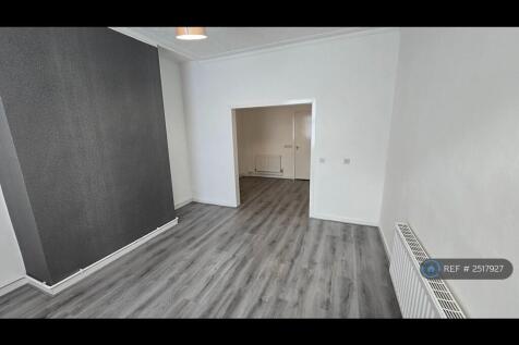 Lounge Through To Dining Room