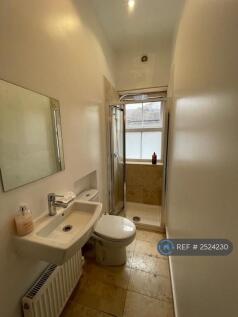 Upstairs Bathroom 2