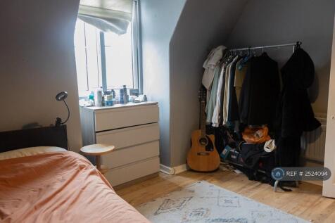 Bedroom (2)