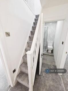 Landing/Bathroom
