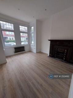 Main Double Bedroom