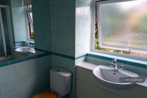 Upstairs Bathroom