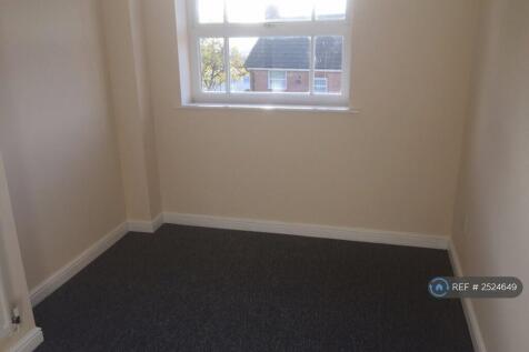 Second Small Double Bedroom 