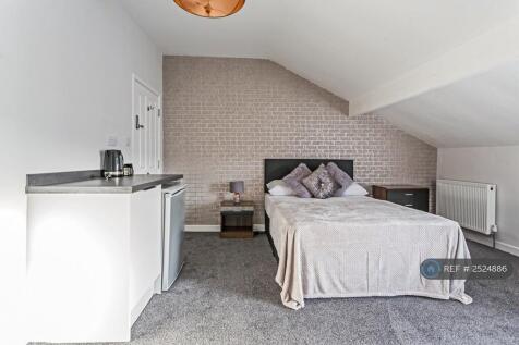 Double En-Suite Kitchenette Let 