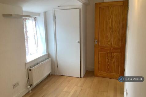 Rear Bedroom